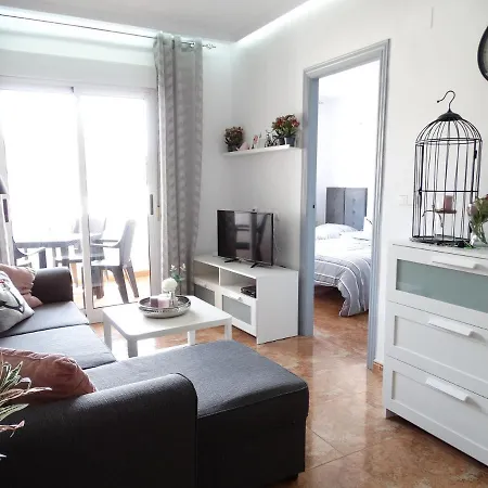 Adrianna, Tomillo, Apartamento