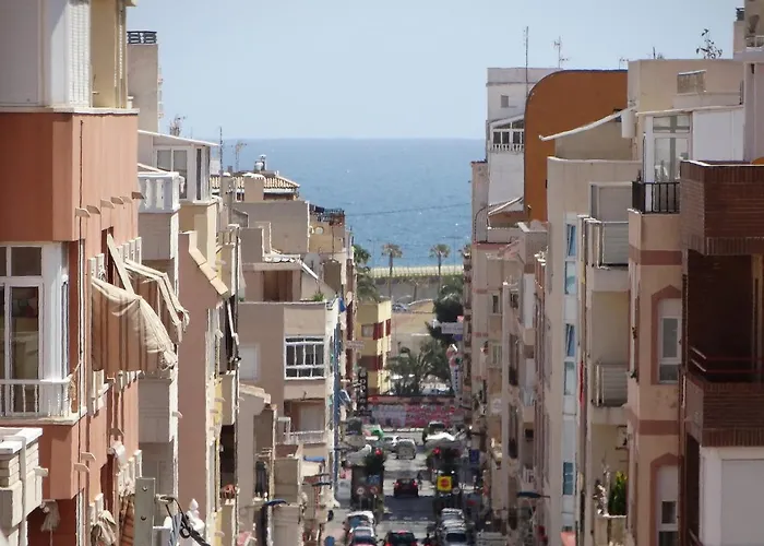 Adrianna, Tomillo, * Torrevieja